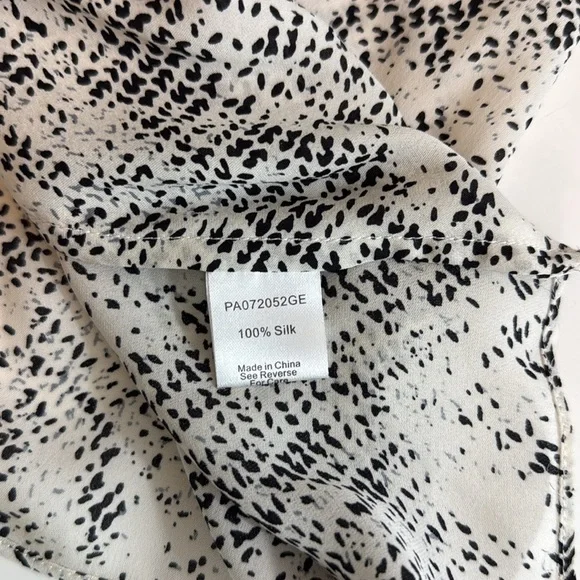 Parker White and Black Long Sleeve 100% Silk Wrap Blouse Size Small - Picture 7 of 9